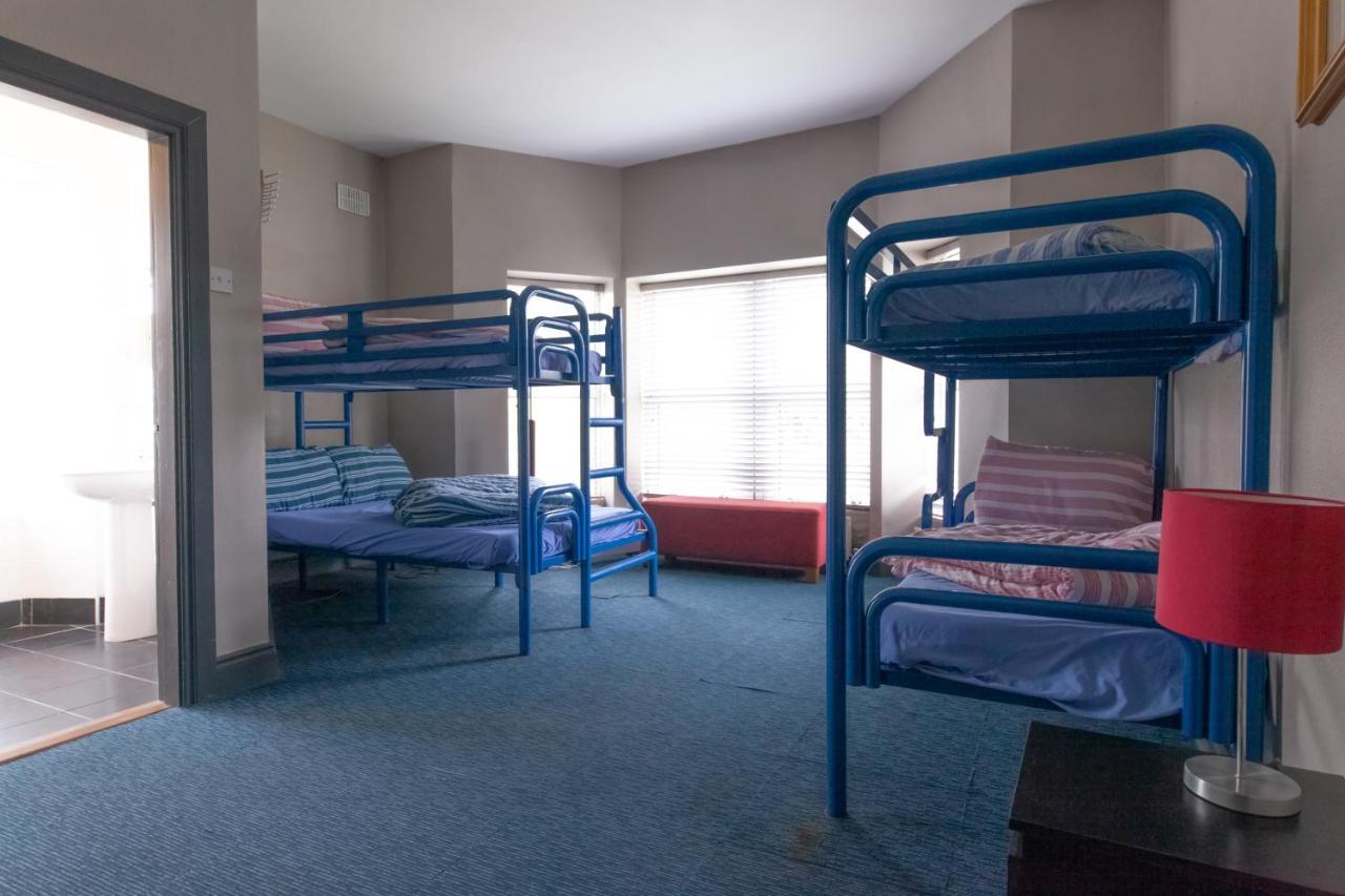 The Connemara Hostel - Sleepzone Leenaun Ngoại thất bức ảnh